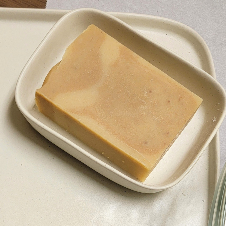 This artisan handmade soap is more than just a cleansing bar – it’s a luxurious, nourishing ritual. Whether you're seeking a comforting, hydrating soap or a gentle exfoliating soap to revitalize your skin, Creamed Honey Oats Natural Handmade Soap is the perfect addition to your bath and body regimen.