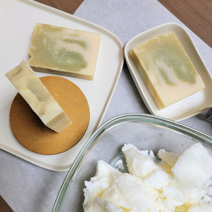 Pine Woods Detox Soap – Earthy, Invigorating & Skin-Loving
Reconnect with nature every day with Pine Woods Natural Handmade Soap, an earthy, cleansing bar enriched with French green clay and annatto seed-infused oil for gentle detoxification. The aromatic blend of cedarwood, pine, and lemon essential oils creates a woodsy, uplifting experience, while skin-nourishing butters lock in moisture. Designed to cleanse without drying, this handcrafted soap is perfect for outdoor enthusiasts and nature lovers alike.