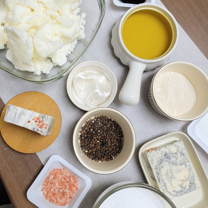 Exfoliating Sea Salt & Pepper Soap – Deep Cleansing & Skin-Reviving
Experience the ultimate skin-refreshing cleanse with Sea Salt & Pepper Handmade Soap. Infused with Himalayan pink salt, sea salt, and activated charcoal, this bar provides gentle exfoliation while drawing out impurities. The bold, peppery-citrus scent of black pepper, ho wood, lemongrass, and cedarwood essential oils delivers an invigorating, spa-like experience. Perfect for all skin types, this handcrafted soap deeply nourishes while keepi